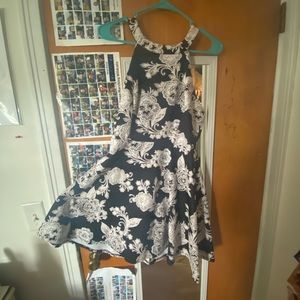 Short Black and White Lace-up Dress